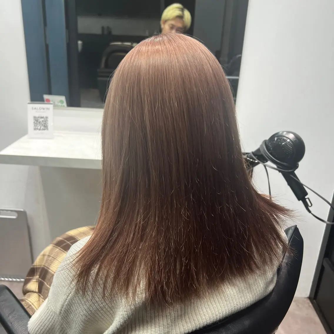 カラー 透け上品ハイトーン 職人ゆうと🤍のヘアスタイル