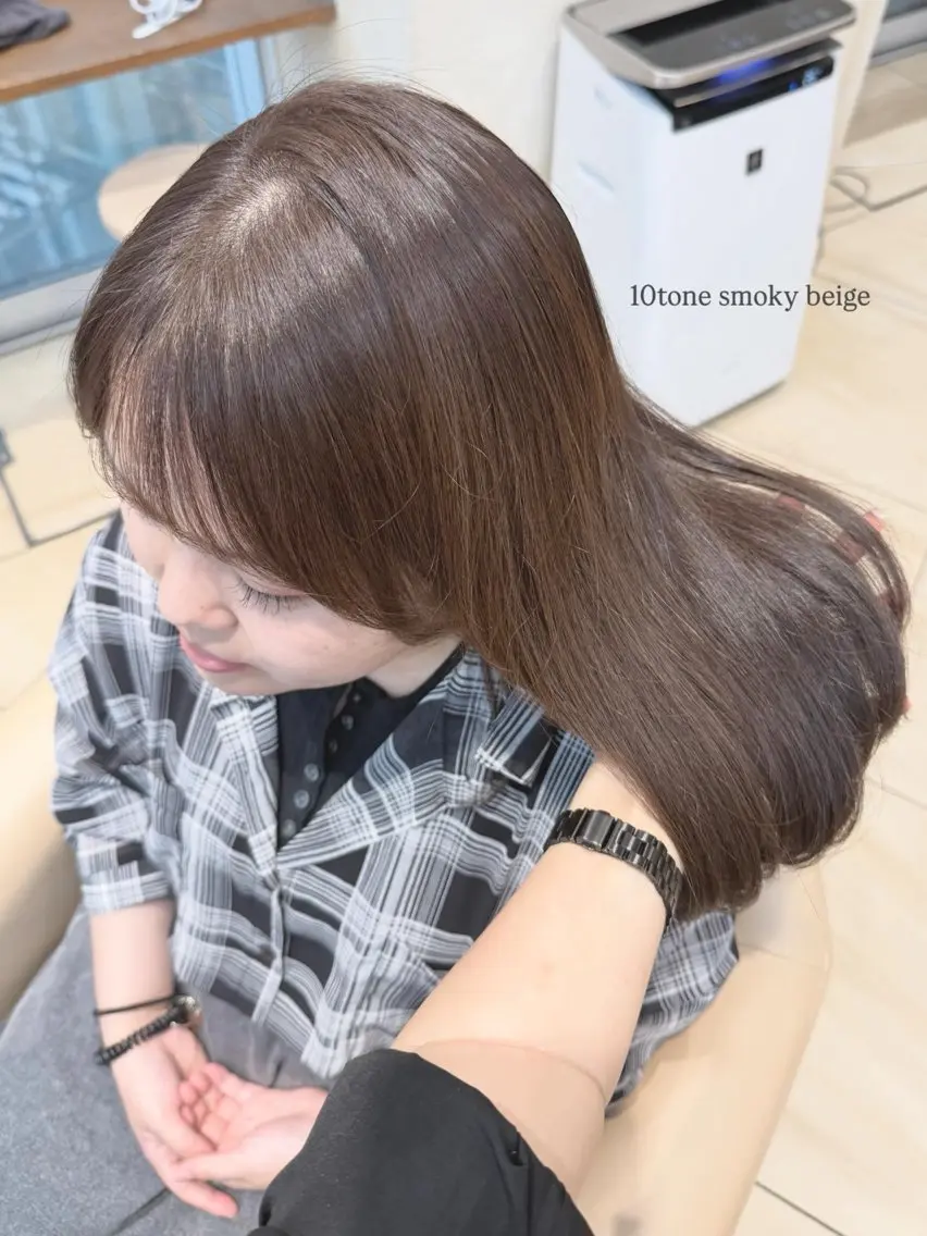 ミディアム カラー ベージュカラー ヘアカラー ZACC ayakaのヘアスタイル