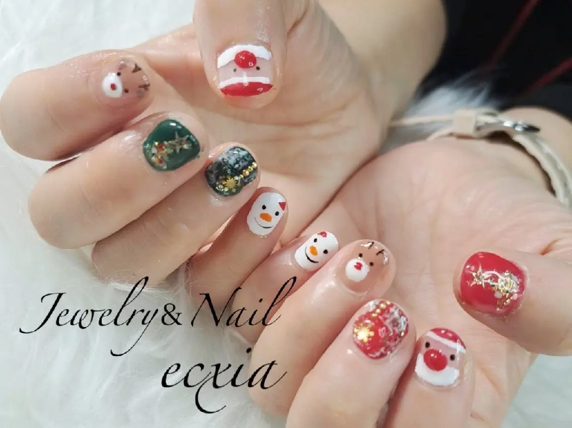 ネイル jewelry & nailecxia のネイルデザイン