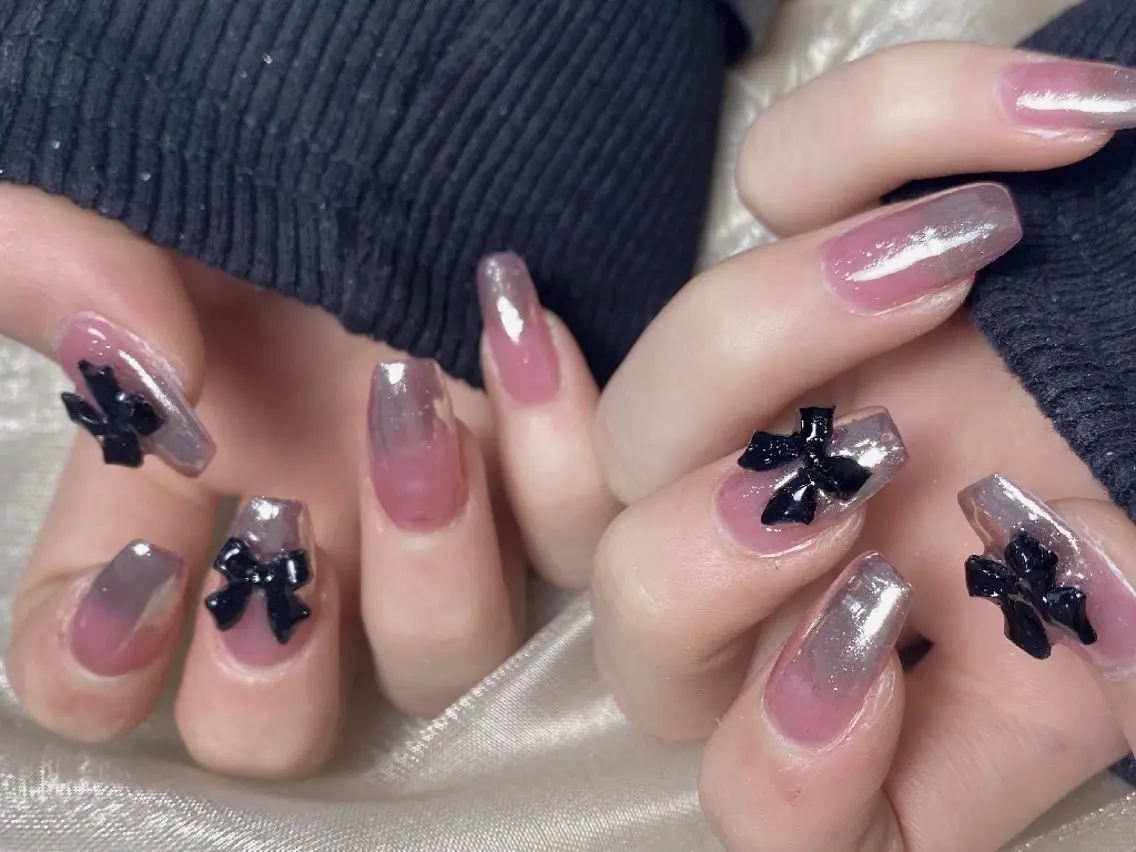 ネイル アートネイル フラワーネイル フットネイル ジェルネイル ガーリー ハンドネイル UM Nail Salonのネイルデザイン
