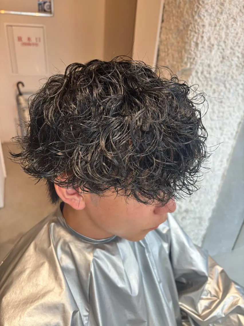 ミディアム パーマ メンズ カット パーマ 宮本 亜依のヘアスタイル