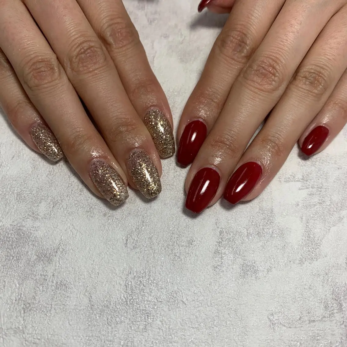 ネイル ラメ(グリッター) ワンカラーネイル 赤色 Li aile eye&nailのマツエク・マツパデザイン