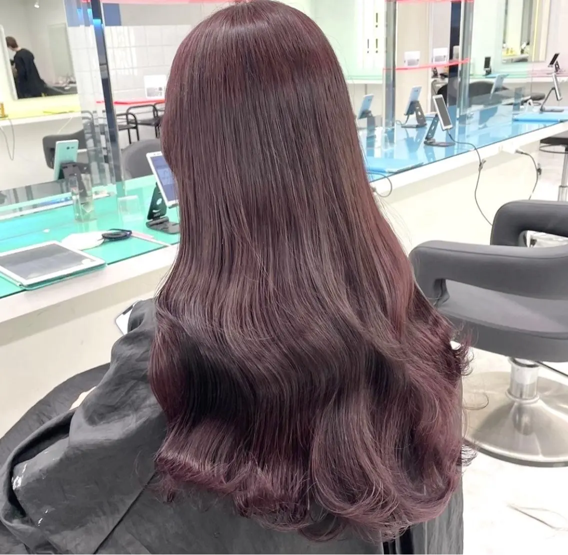ロング カット ヘアカラー トリートメント 顔まわりレイヤー/諒 オリーブカラー/天神のヘアスタイル