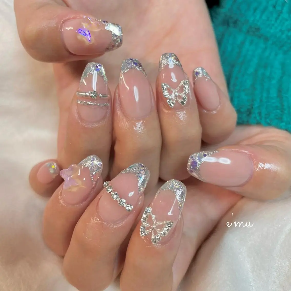 ネイル フレンチネイル ガラスフレンチ 韓国ネイル ワンホンネイル nail salon e'mu💐のネイルデザイン