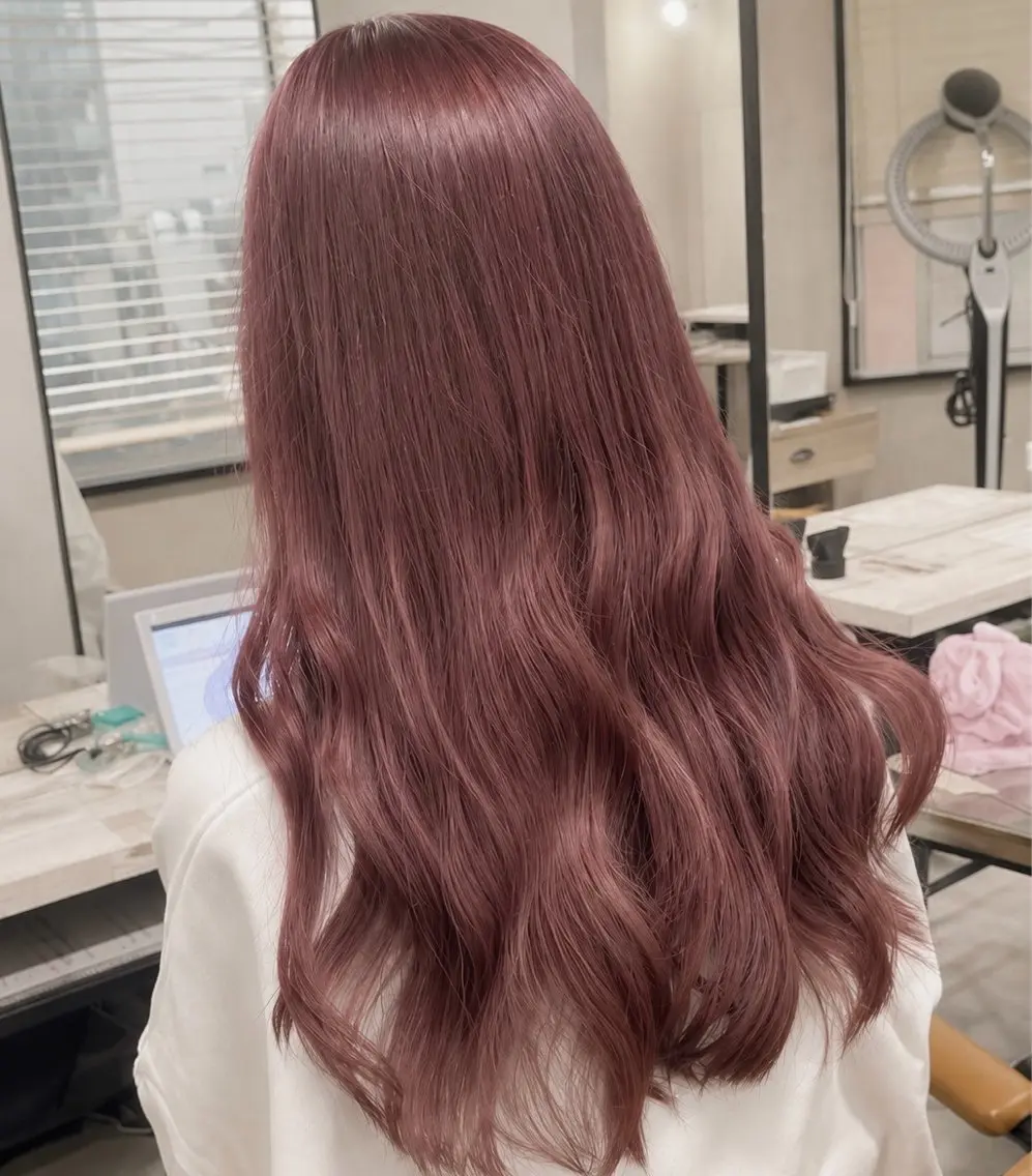 ロング カラー アディクシーカラー ベージュカラー ブリーチ ケアブリーチ ハイライトカラー カット ヘアカラー トリートメント ブリーチ・ ダブルカラー【上野】のヘアスタイル
