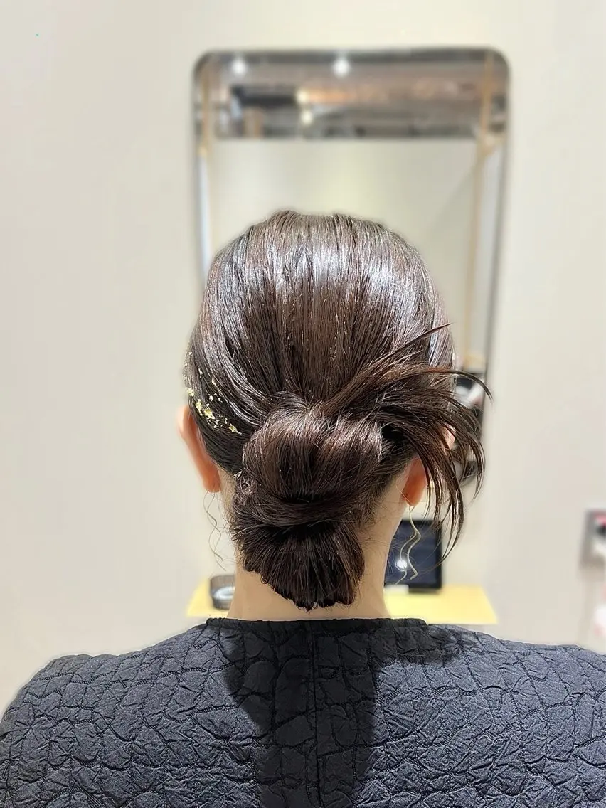 セミロング カラー ヘアアレンジ ヘアセット hazuki🐈⬛ 透明感カラーのヘアスタイル
