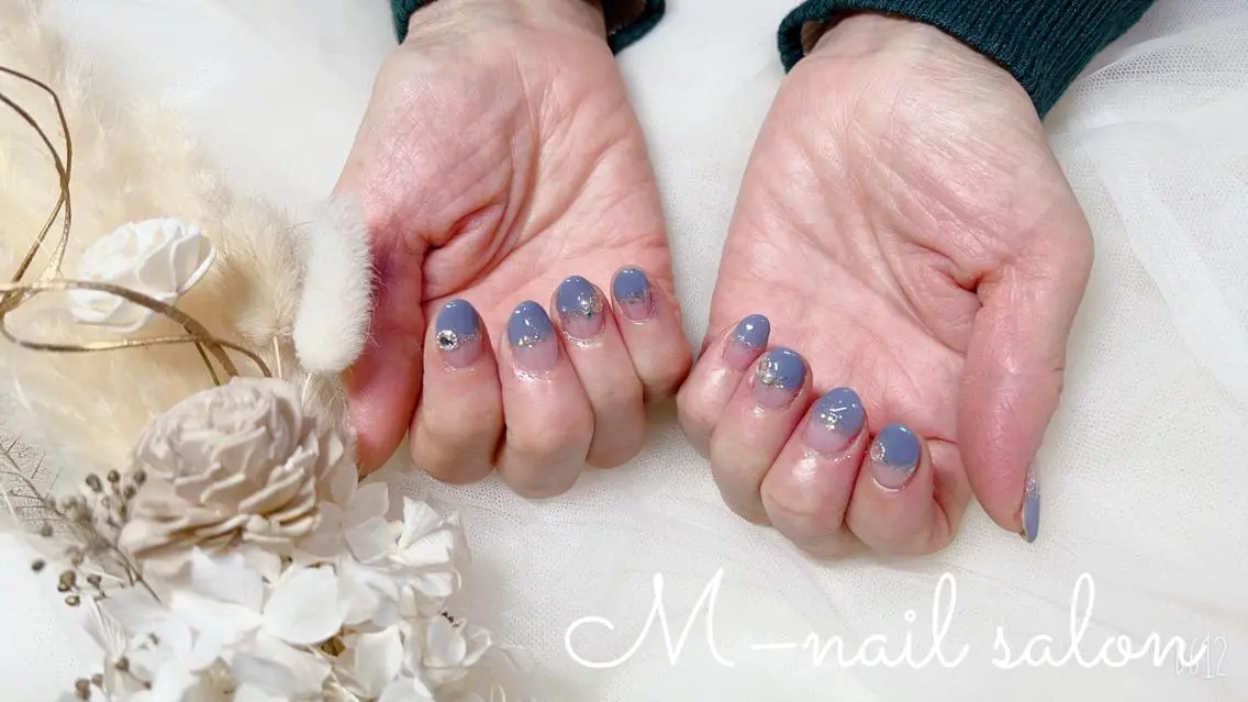 ネイル シンプルネイル M_ nail salonのネイルデザイン