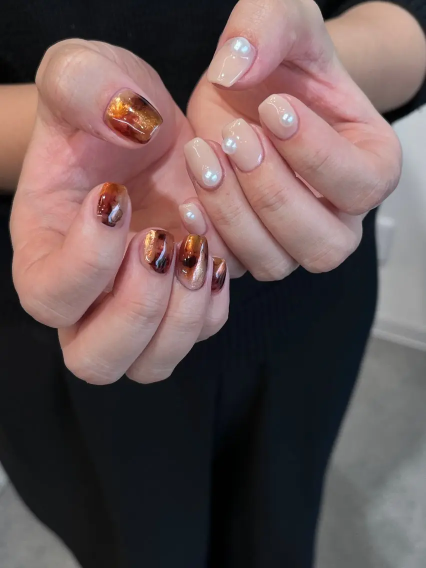 ネイル べっ甲ネイル シンプルネイル ハンドネイル me.nail narumiのネイルデザイン