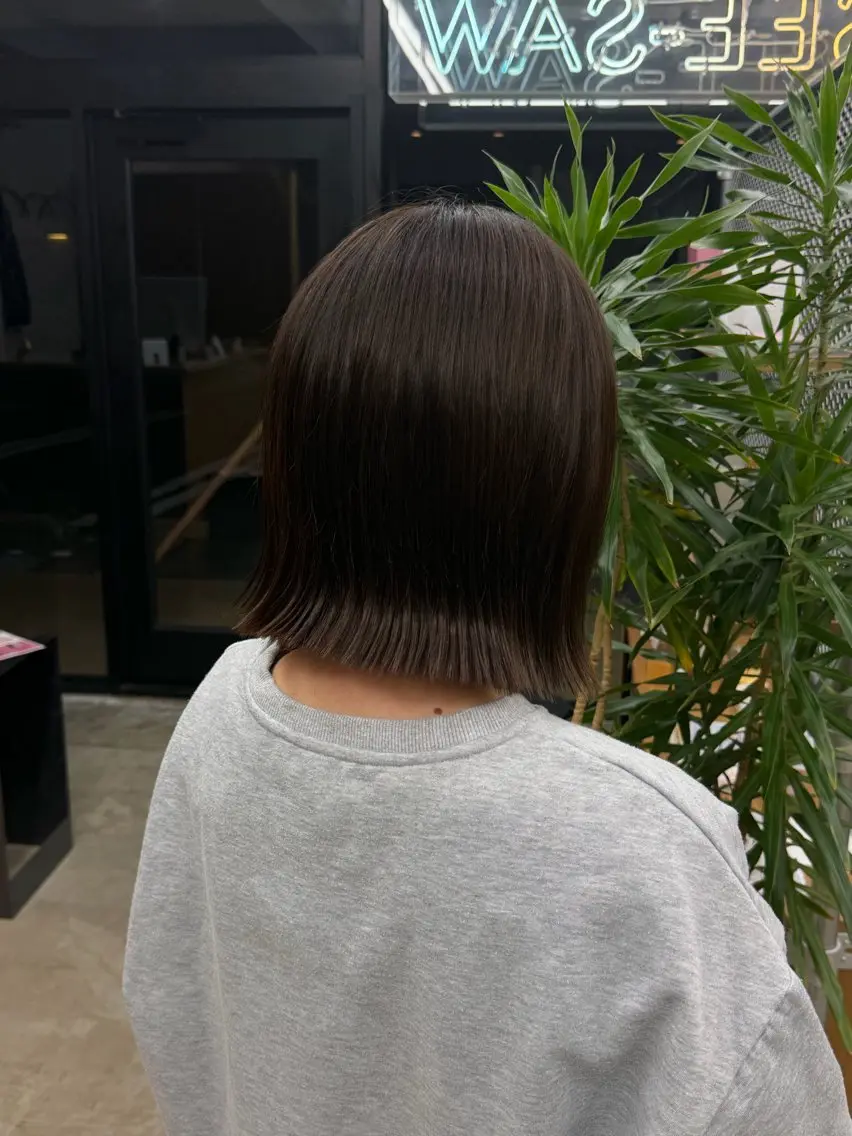 ミディアム ボブ SEE-SAW． MANAKAのヘアスタイル