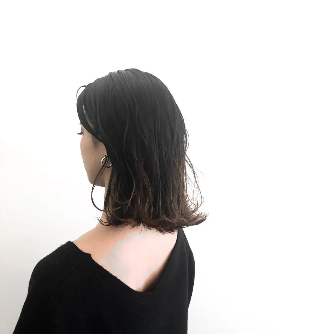 ミディアム カラー ブリーチ ダブルカラー グレージュ ハイライトカラー ハイトーンカラー LadyBeetle 山本泰史のヘアスタイル