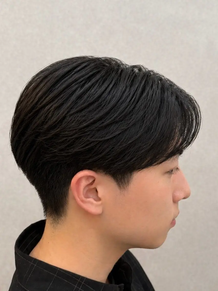 メンズ カット ニュアンスパーマ🌀 毛流れ🩶イザベラのヘアスタイル
