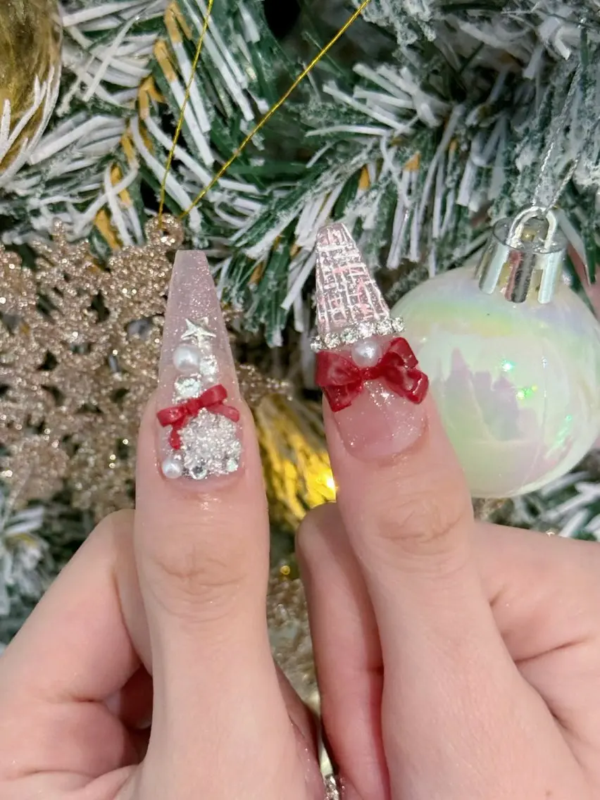 ネイル オーロラネイル ボルドー ブラウン 氷ネイル・うるうるネイル キラキラネイル Julli NailStudioのネイルデザイン