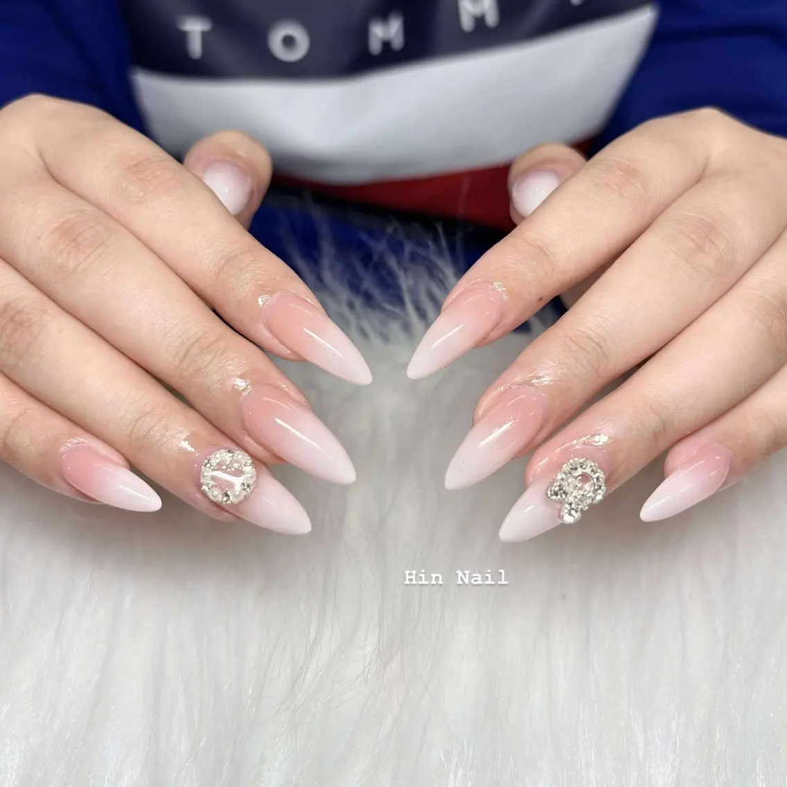 ネイル ハンドネイル HIN NAILのネイルデザイン