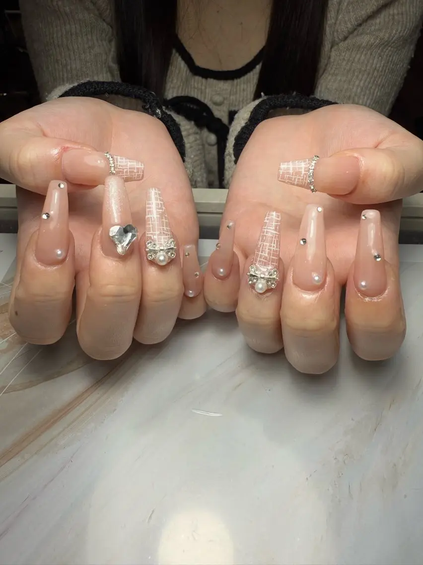 ネイル akina nailsのネイルデザイン