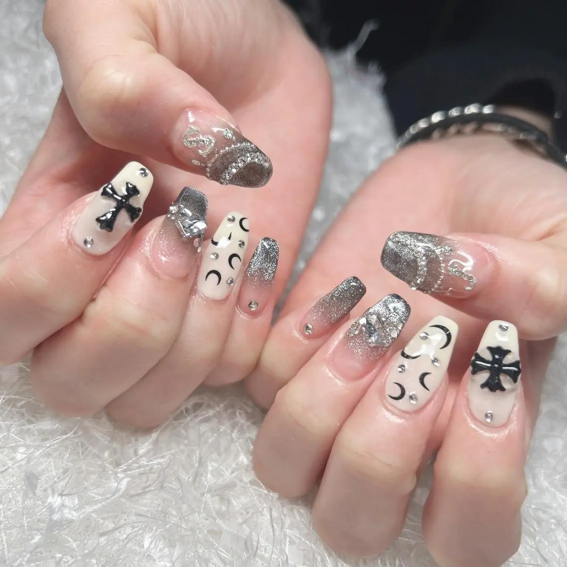 ネイル 長さ出し フレンチネイル ジェルネイル グラデーション 韓国ネイル ハンドネイル Nail&eye Belire 新宿のネイルデザイン