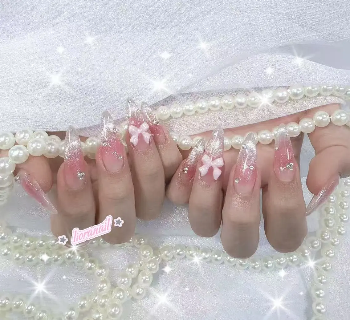 ネイル 持ち込み 冬ネイル クリスマス liora nail yzのネイルデザイン