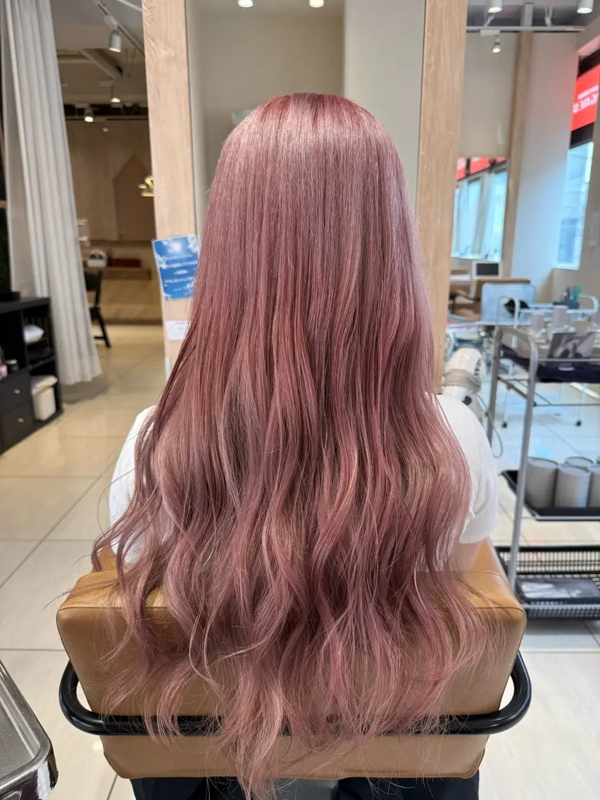 ロング 🤍ツヤ髪🤍 エリカワネオのヘアスタイル