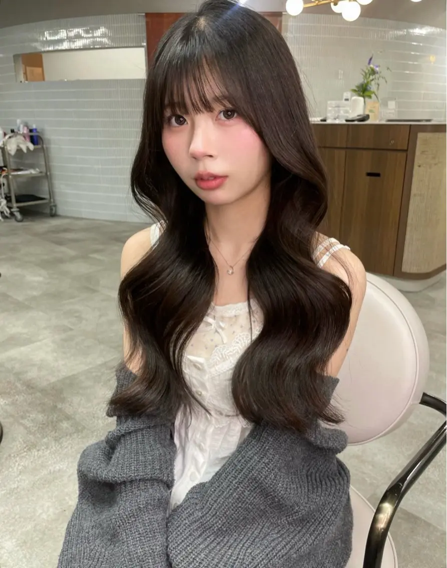 セミロング ハッシュカット レイヤーカット 髙杉 心のヘアスタイル