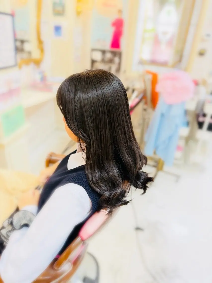ロング カット 菅沼 美咲のヘアスタイル