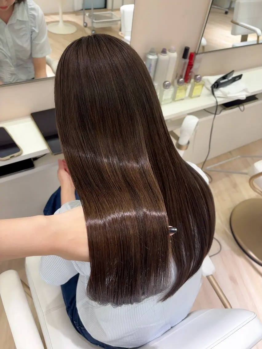 ロング カラー ヘアカラー ParveMix 岡本えりかのヘアスタイル