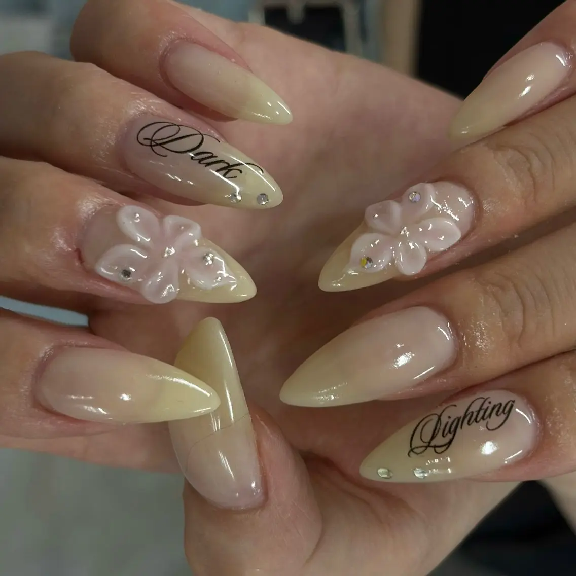 ネイル ハンドネイル フットネイル yuri / 個性派nailのネイルデザイン
