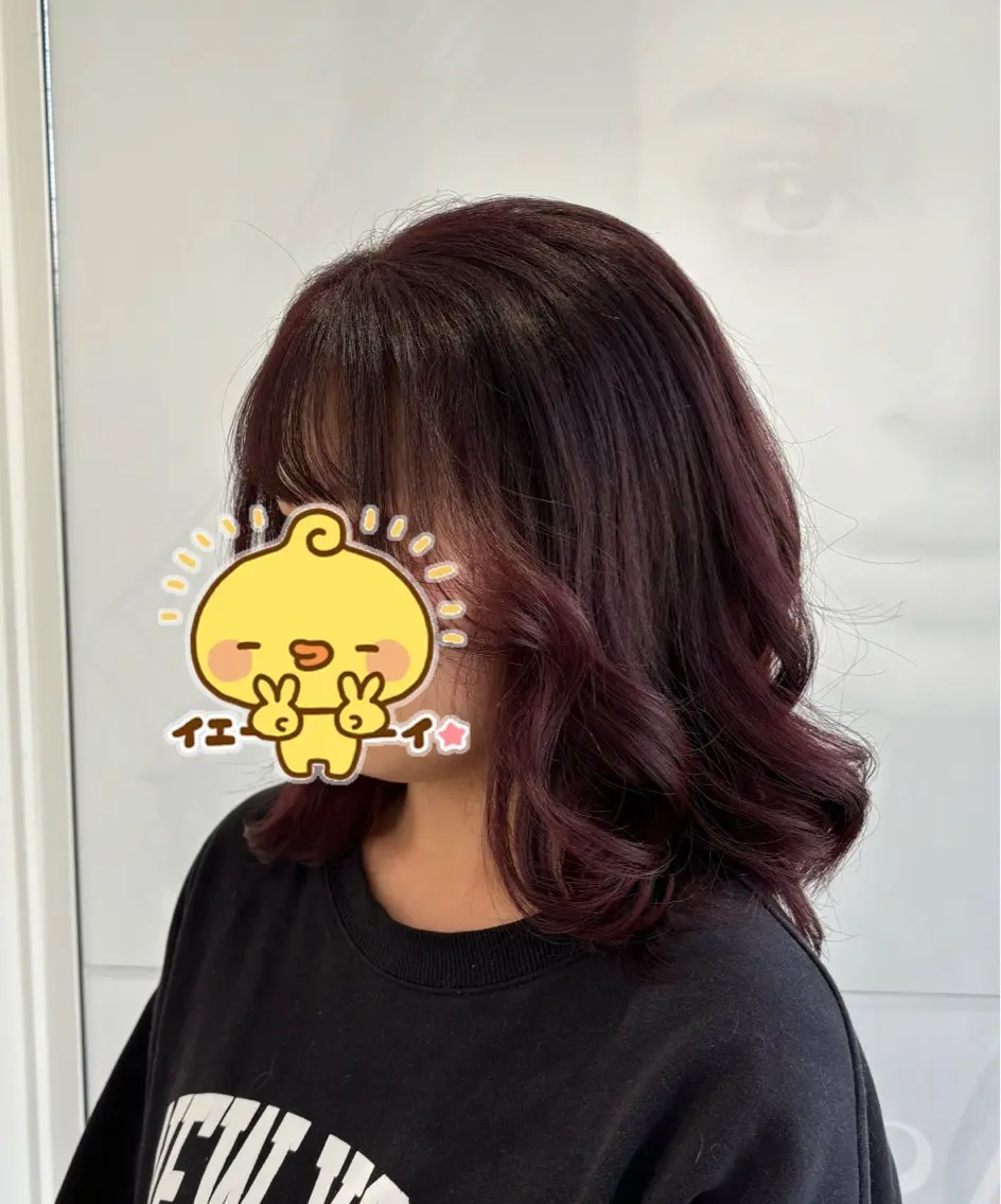 カラー レッドカラー 間島 叶のヘアスタイル