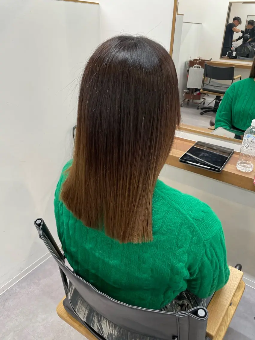 セミロング 美髪職人あお🦕 髪質改善｜原宿のヘアスタイル