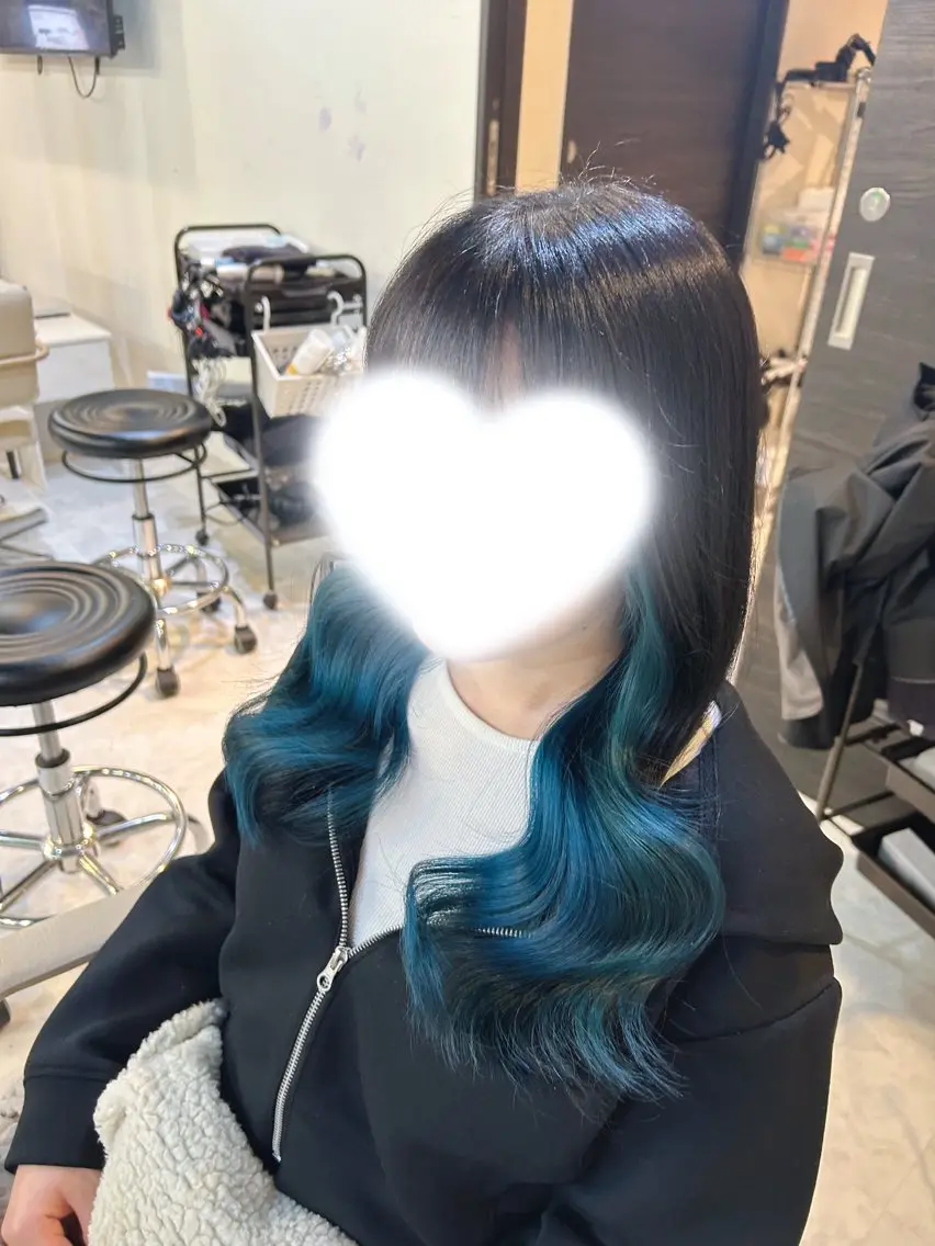 ロング ヘアカラー ヒナ🐣 /HINAのヘアスタイル