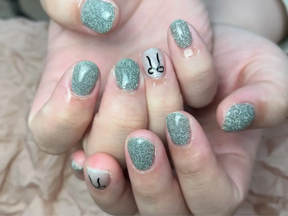 ネイル 長さ出し ジェルネイル マグネットネイル 持ち込み ニュアンスネイル ToliyDeliy Nail Salonのネイルデザイン