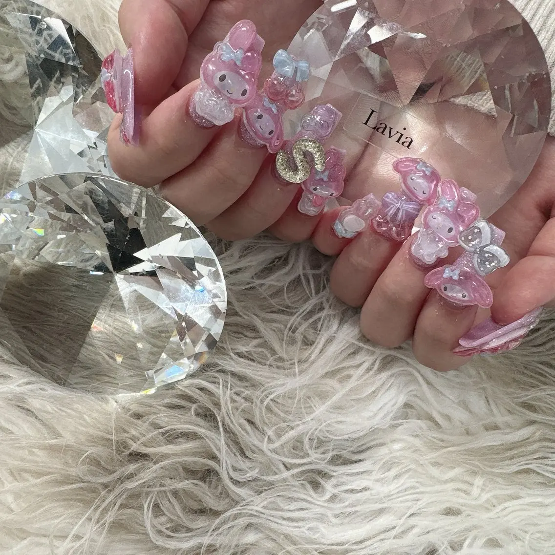 ネイル 持ち込み lavia🖤 ayumiのネイルデザイン
