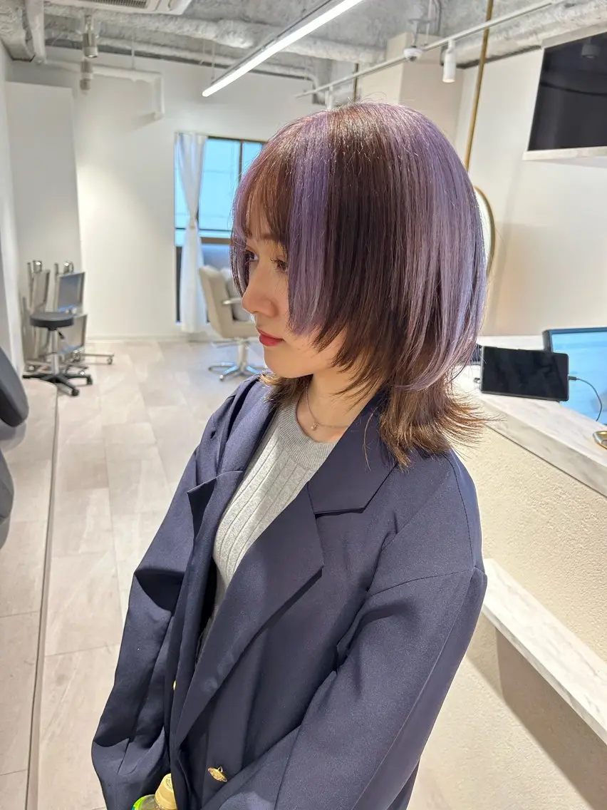 ショート レイヤーカット ウルフカット カット ヘアカラー SAEKI【ior 】北千住店ブリーチのヘアスタイル
