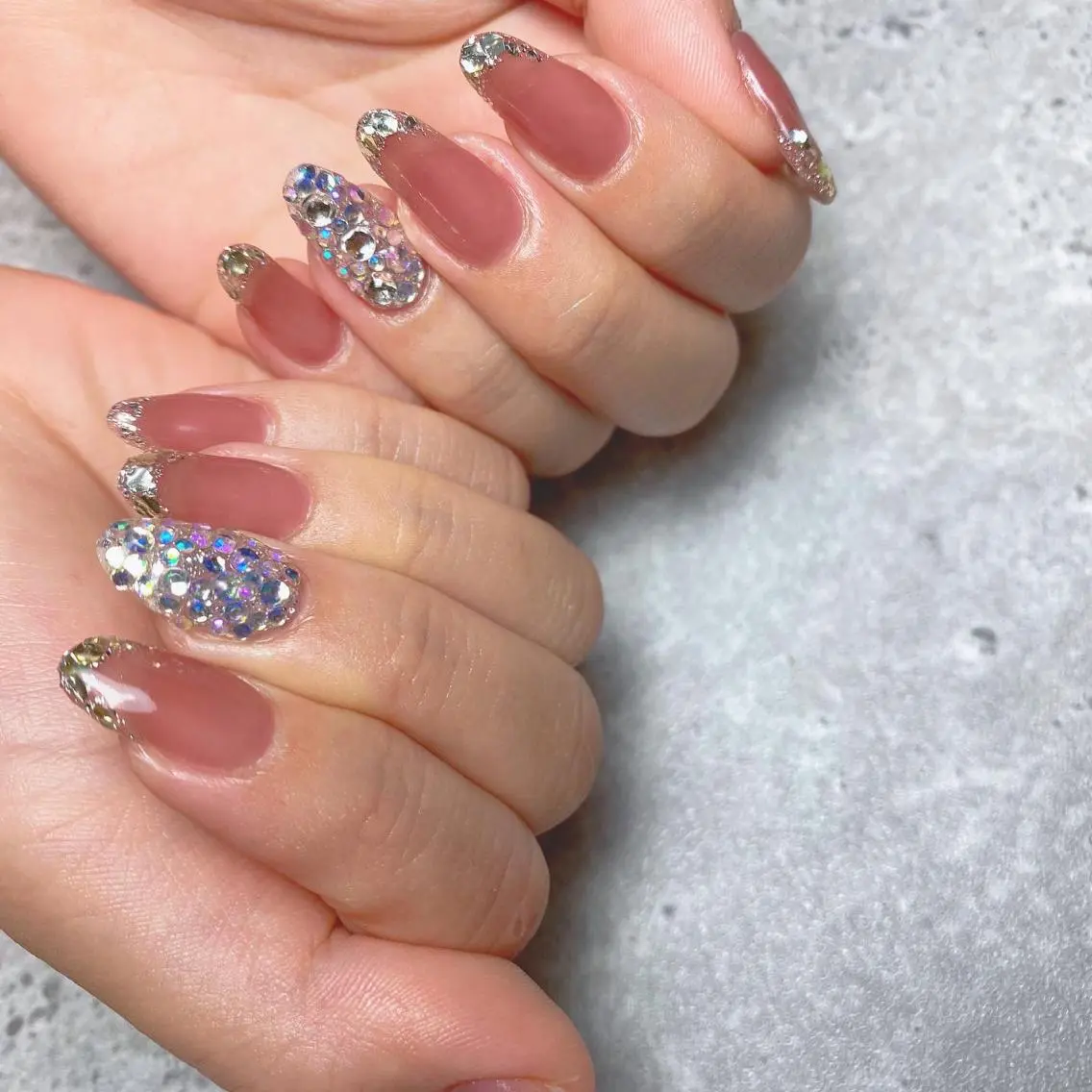 ネイル フレンチネイル ガラスフレンチ 持ち込み ハンドネイル 🌿Charme🌿 MAIのネイルデザイン