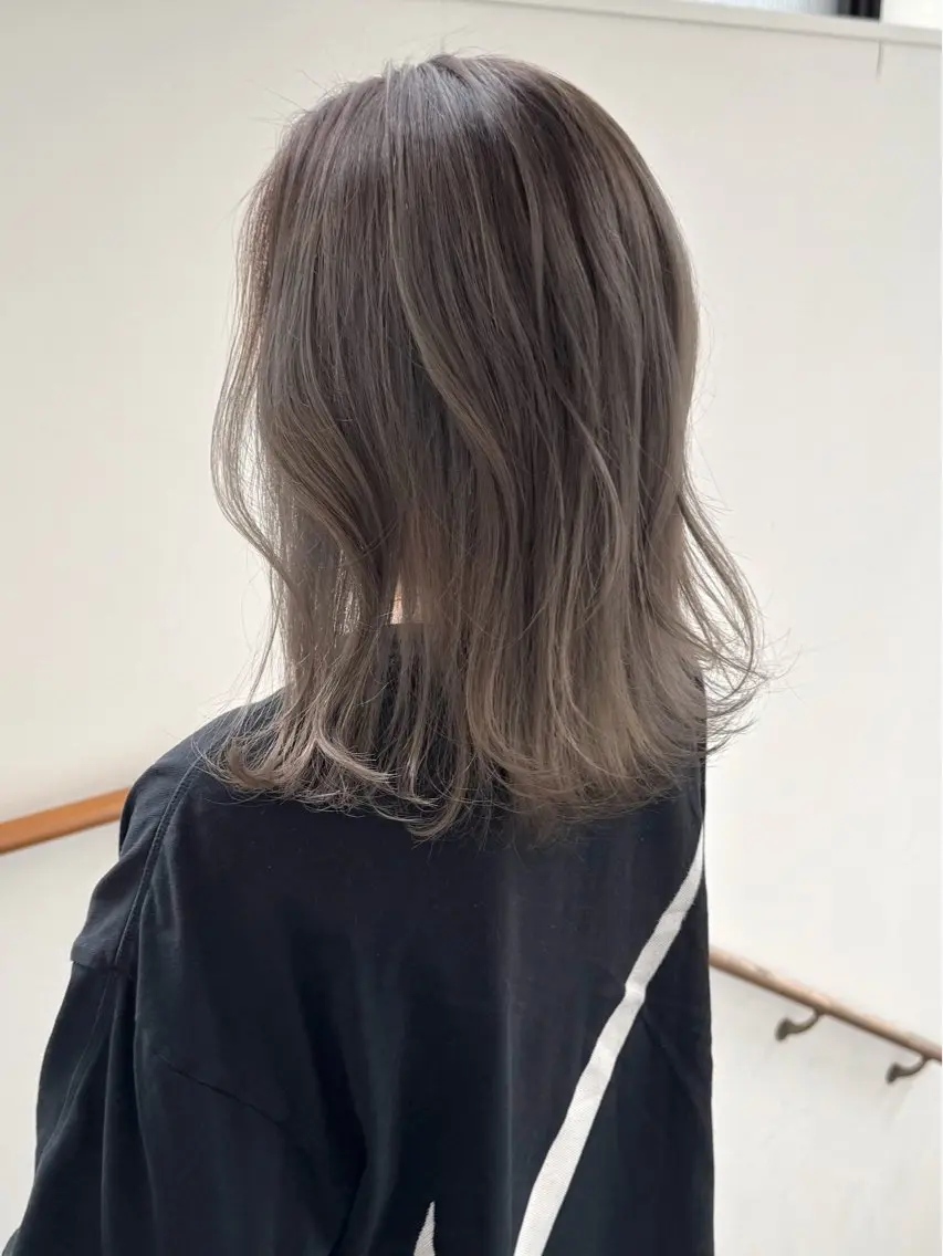 ミディアム カラー ヘアカラー トリートメント ツチイ リョウタのヘアスタイル