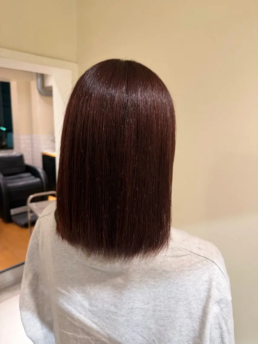 カラー 白崎 珠莉のヘアスタイル