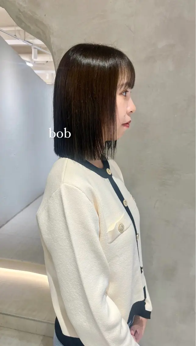 ミディアム カラー カット ヘアカラー トリートメント 切りっぱなしボブ/ 艶カラー/綾莉のヘアスタイル