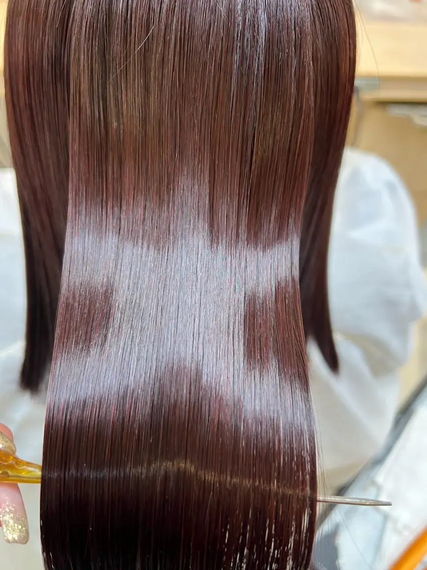 セミロング パーマ 縮毛矯正 トリートメント 店長ハイトーンカラー 柞山史奈のヘアスタイル