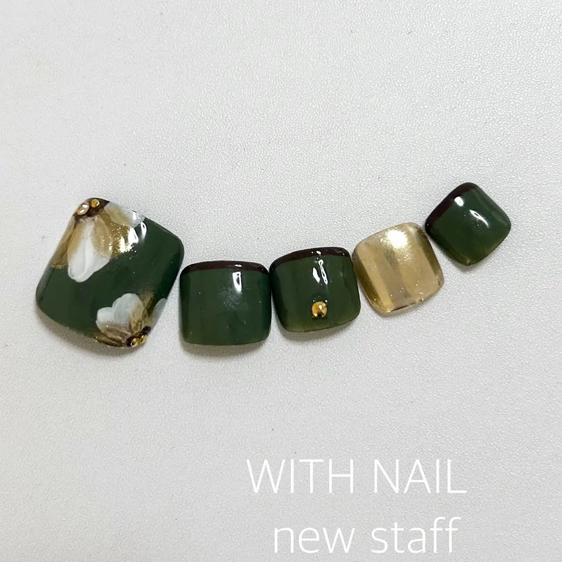 ネイル フットネイル WITH  NAIL ネイリストのネイルデザイン