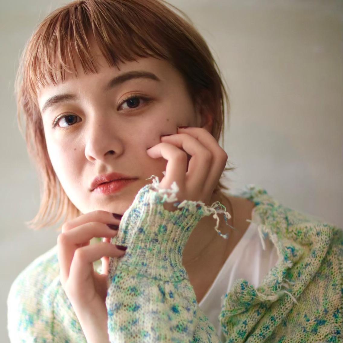 カラー ミディアム カット ヘアカラー トリートメント 南 優衣のヘアスタイル