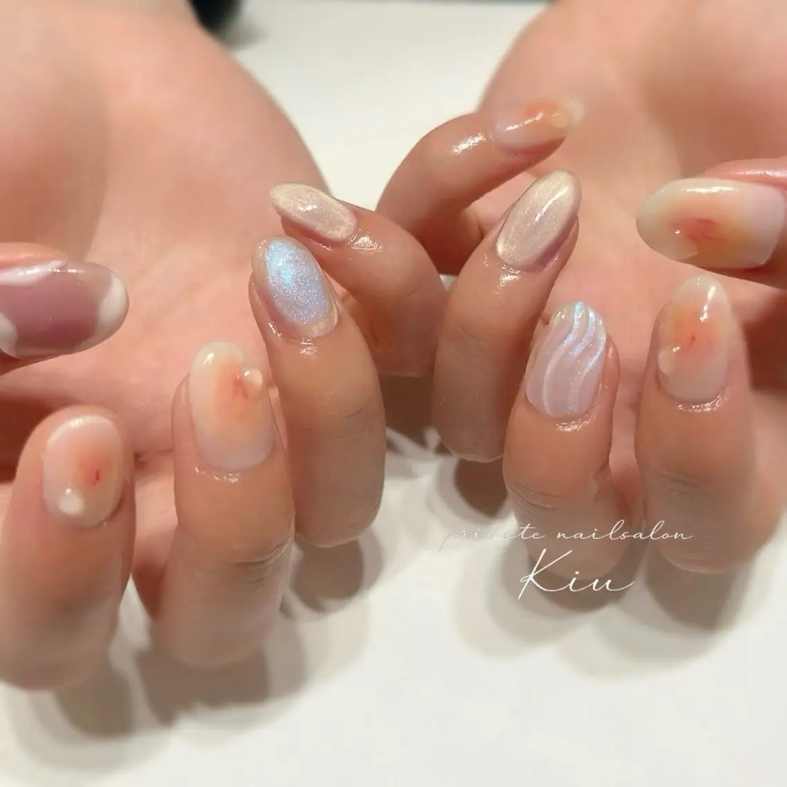 ネイル アートネイル ジェルネイル ミラーネイル ニュアンスネイル オフィスネイル kiu nailsalonのネイルデザイン