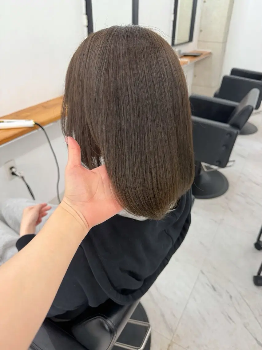ミディアム カラー 黒髪 ブリーチ 透明感カラー ダブルカラー グレージュ カット ヘアカラー トリートメント 🎀透明感 カラーHiROEのヘアスタイル