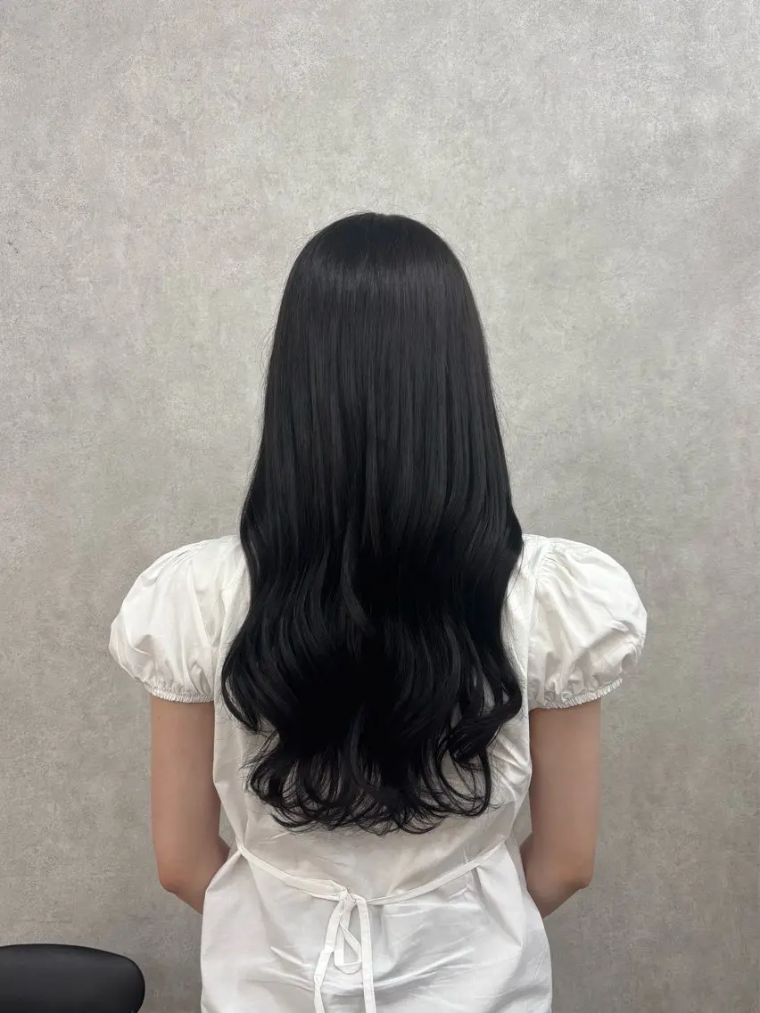 カラー 黒髪 ヘアカラー トリートメント 倉澤 愛理のヘアスタイル