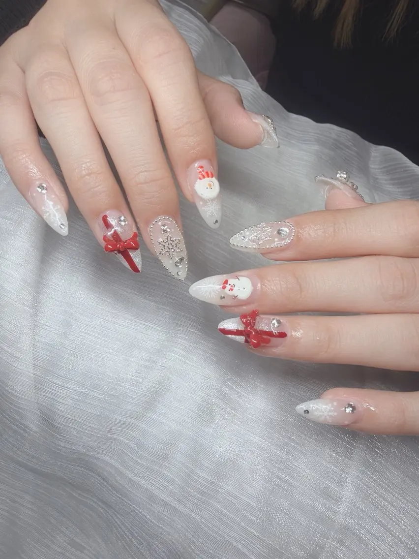 ネイル ハンドネイル Lee Nailsのネイルデザイン