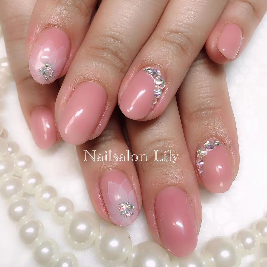ネイル アートネイル Lily*nail 🌻Mii🌻のネイルデザイン