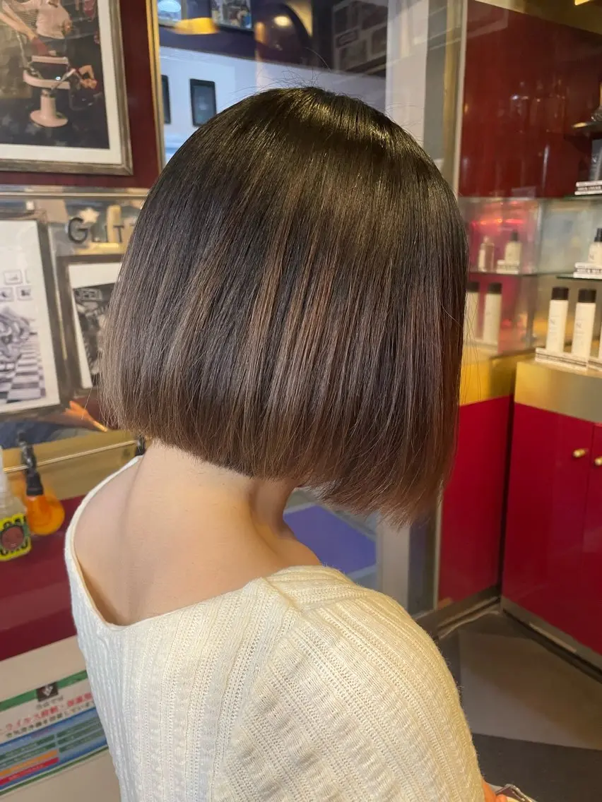 ミディアム ボブ トリートメント 👑派手髪/カット 👑ANRYのヘアスタイル