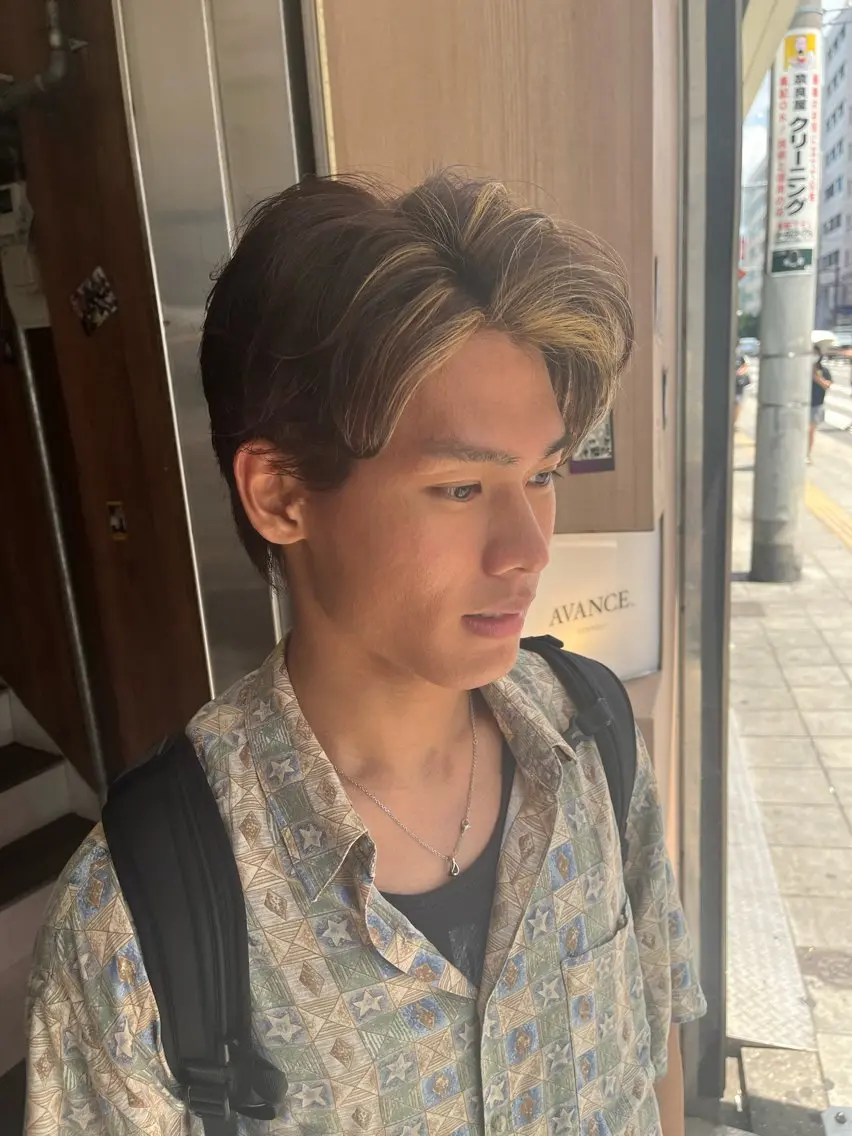 ショート カラー メンズ メンズハイライト ミストバング フェイスフレーミング ハイライトカラー ハイライト カット ヘアカラー AVANCE.難波 店長 松元のヘアスタイル