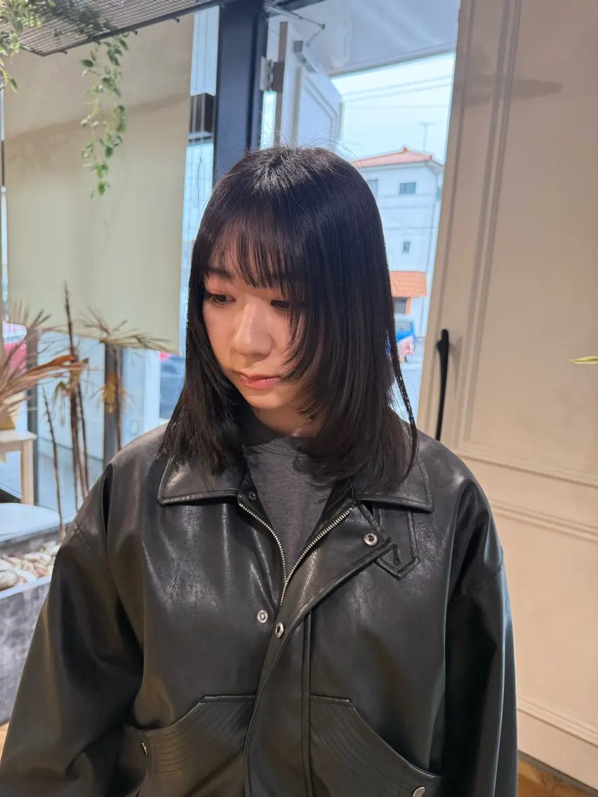 ミディアム レイヤーカット 透明感カラー🥣 yukihoのヘアスタイル