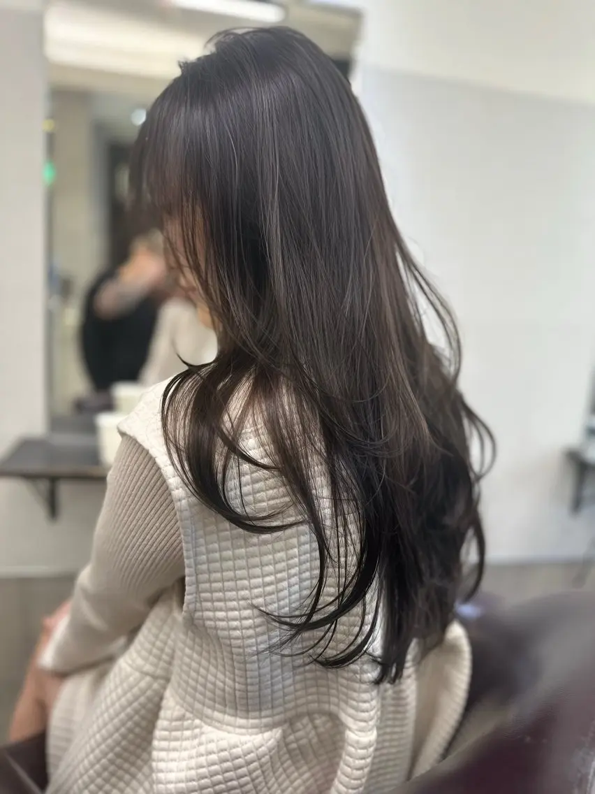 ロング カラー ブラウンカラー ナチュラルブラウン ボブ 顔まわりレイヤー 顔周りカット ヘアカラー AiM エイム　韓国レイヤーのヘアスタイル