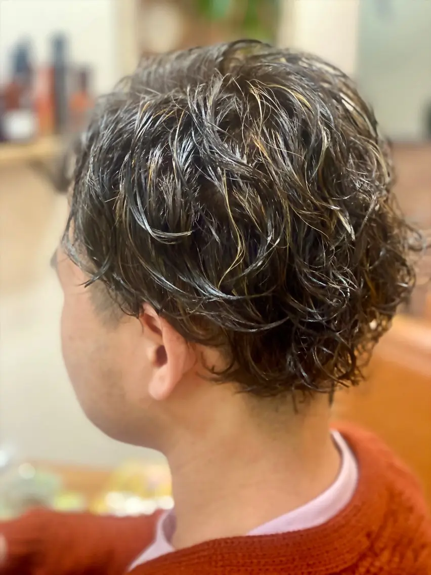 ショート カラー パーマ メンズ 岡田 里奈のヘアスタイル
