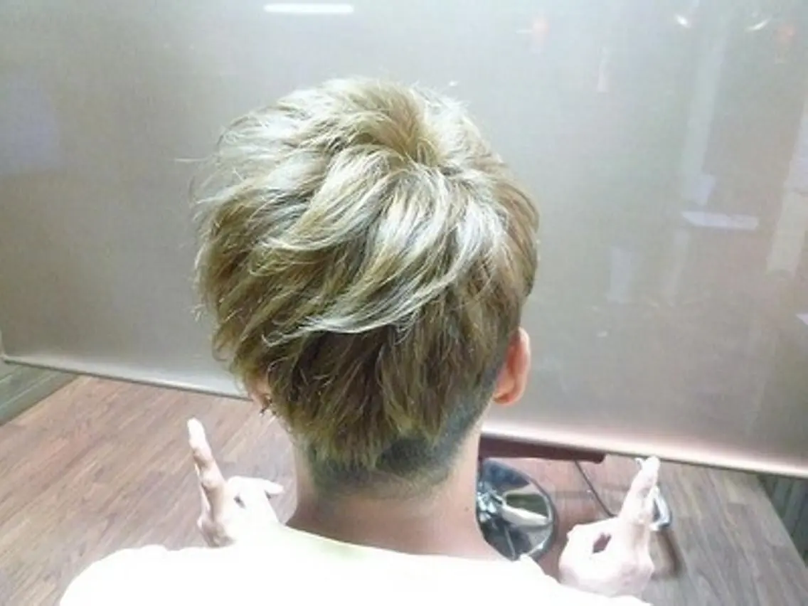 メンズ ショート 岡林 選のヘアスタイル