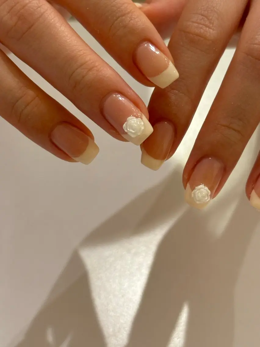 ネイル フレンチネイル オフィスネイル ハンドネイル Ann nailのネイルデザイン
